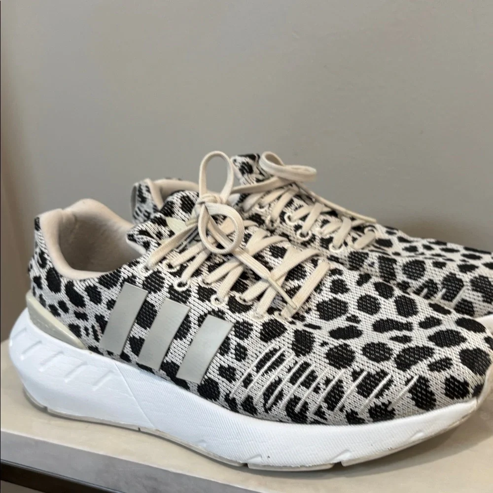 Adidas Women’s Leopard Knit Sneakers - Black & White Size 7.5